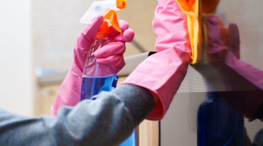office kitchen cleaning
